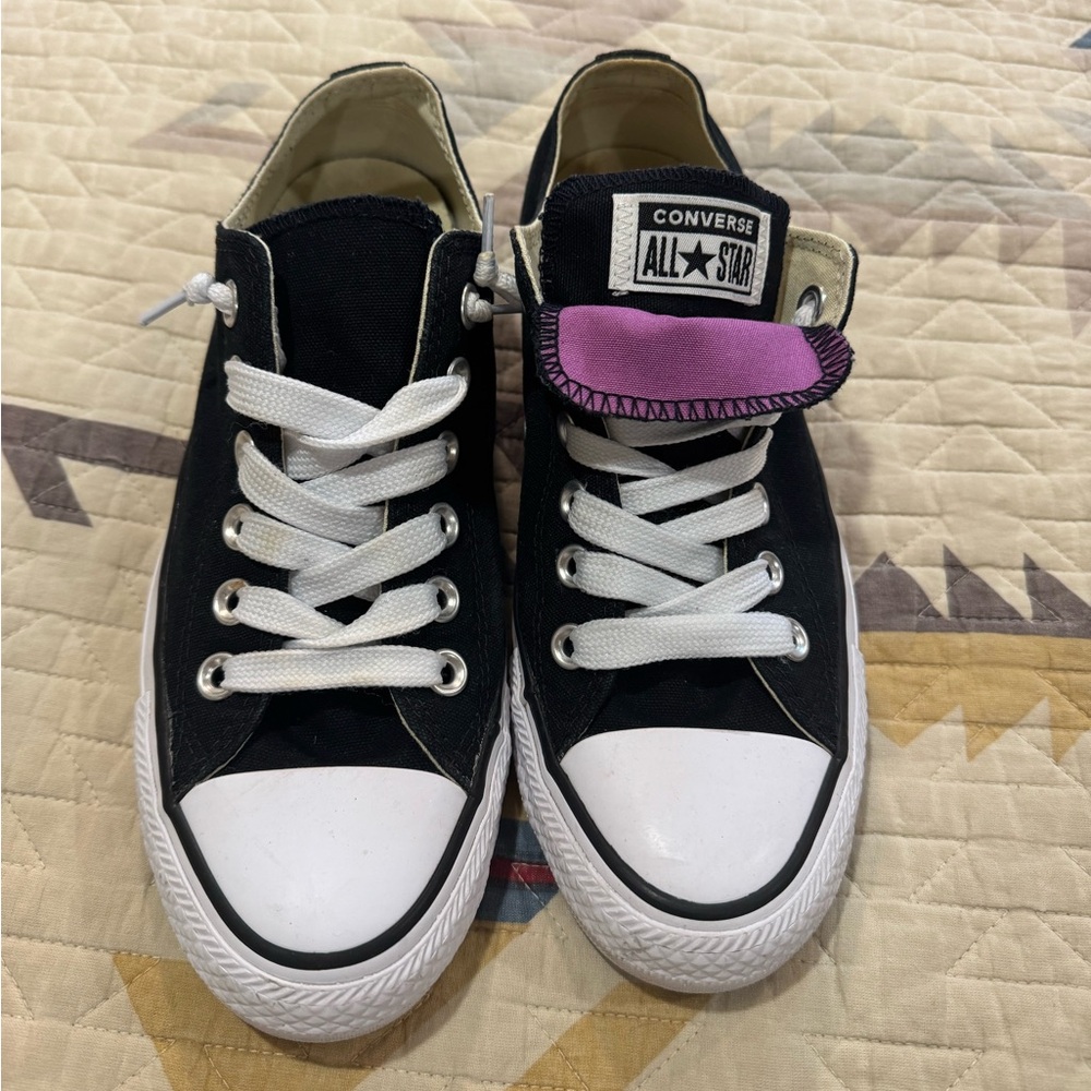 Women’s Converse Low Top Purple Tongue 7